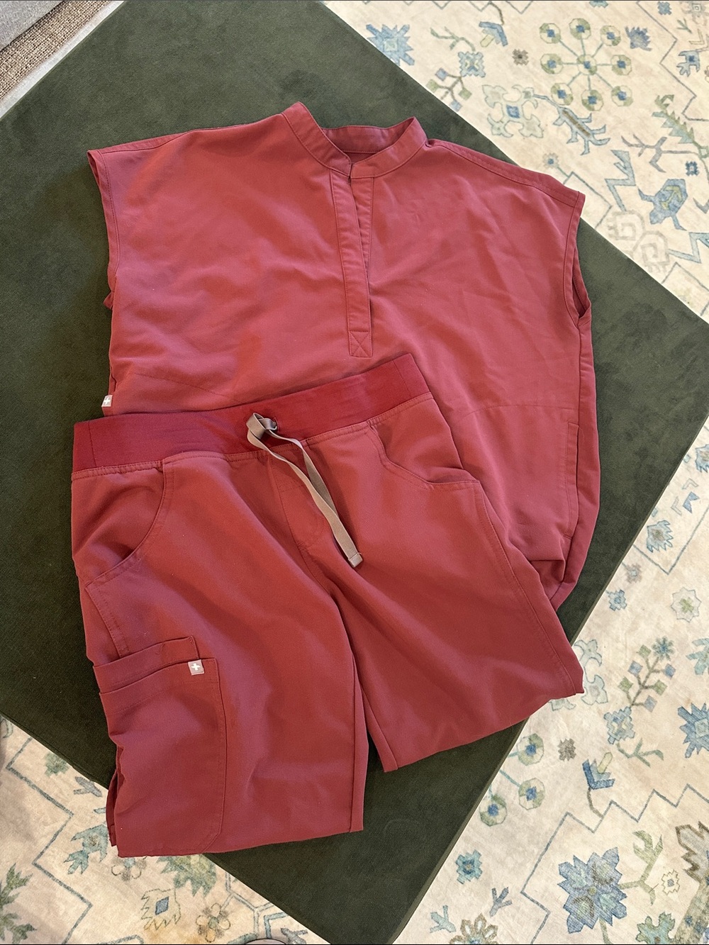 Figs Scrubs - XS!